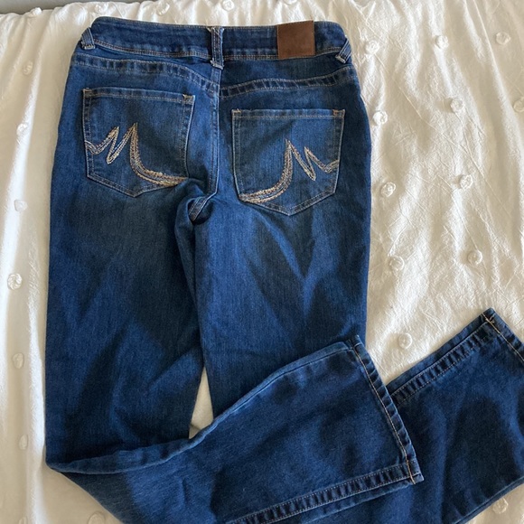 Maurices jeans - Picture 5 of 9